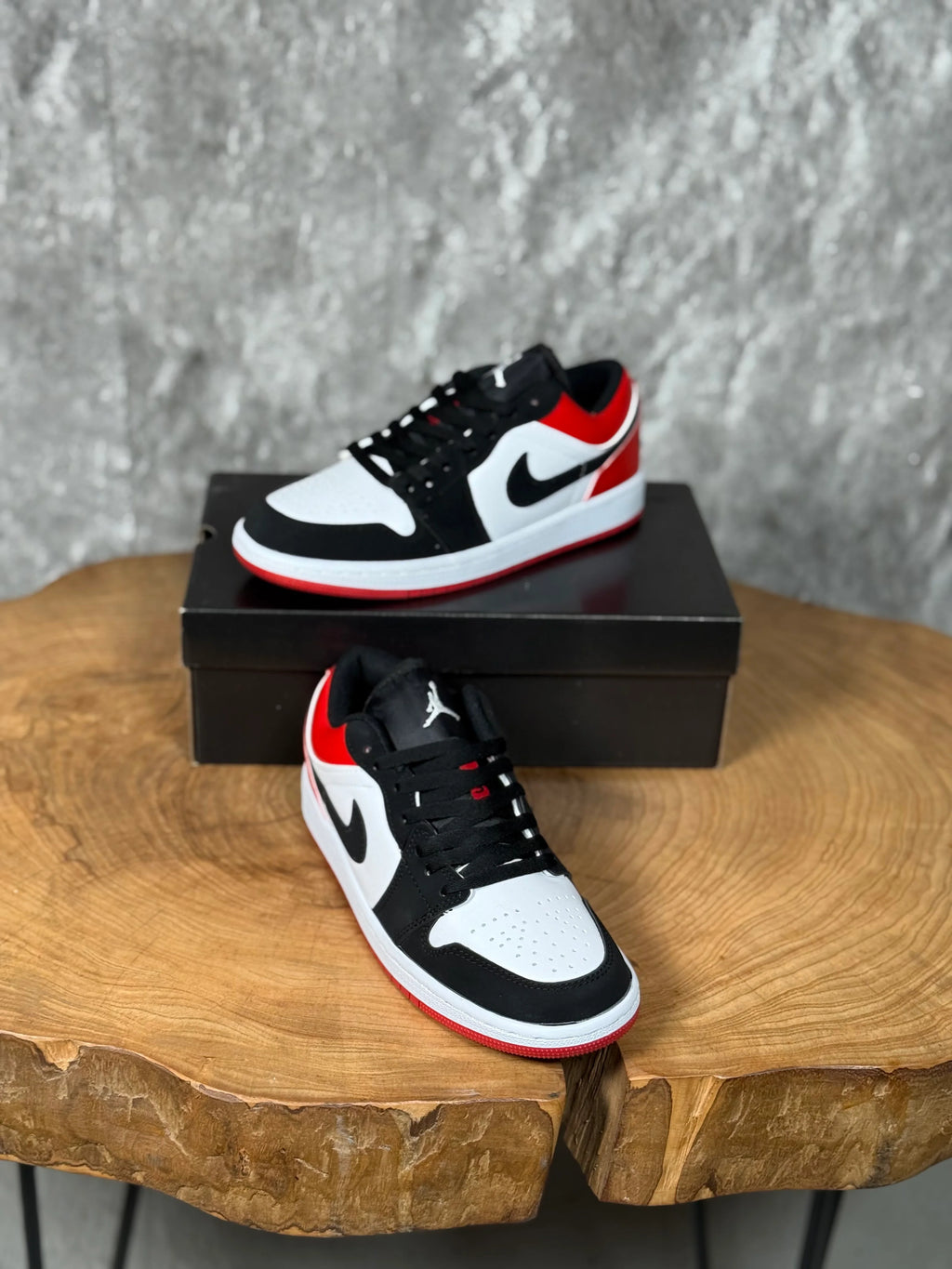 NIKE JORDON MODEL