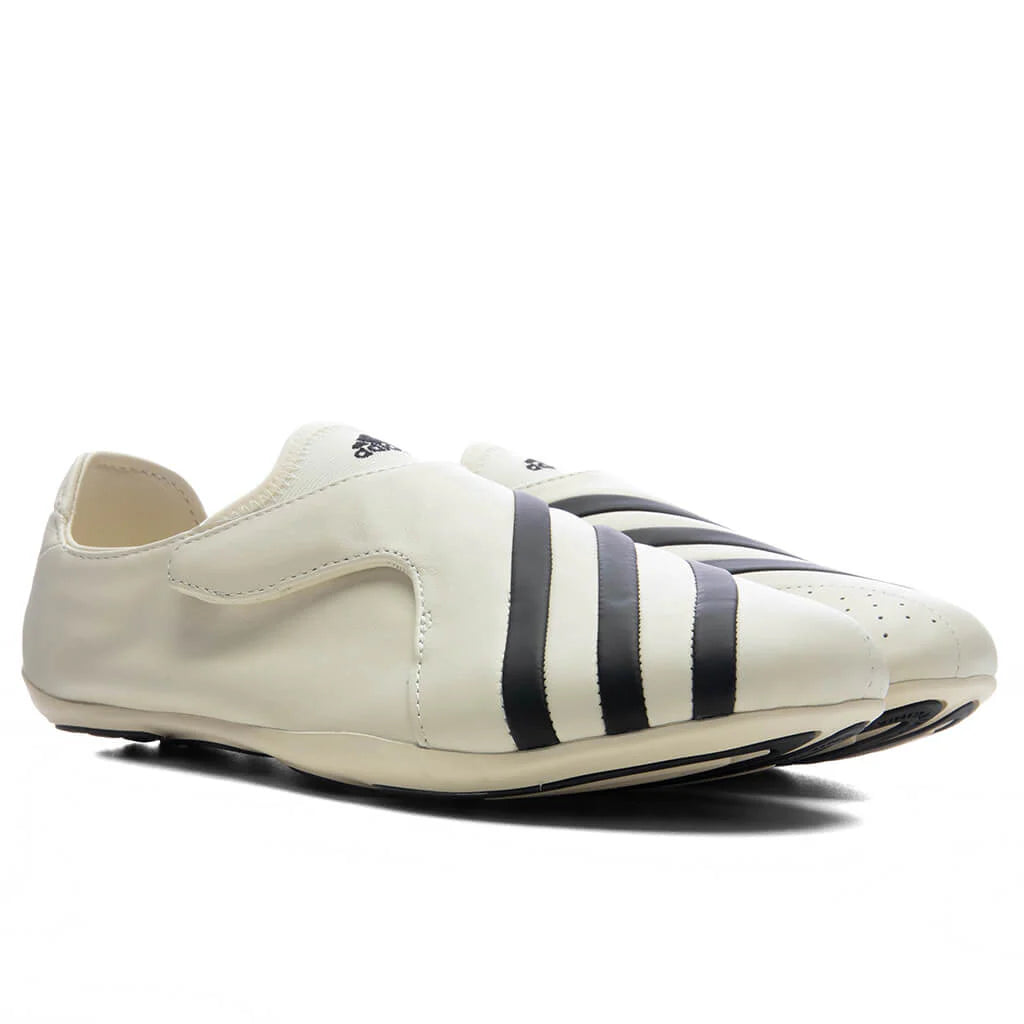 adidas Originals x Pharrell Williams Virginia Vario Flat Earther Crew White Core Black