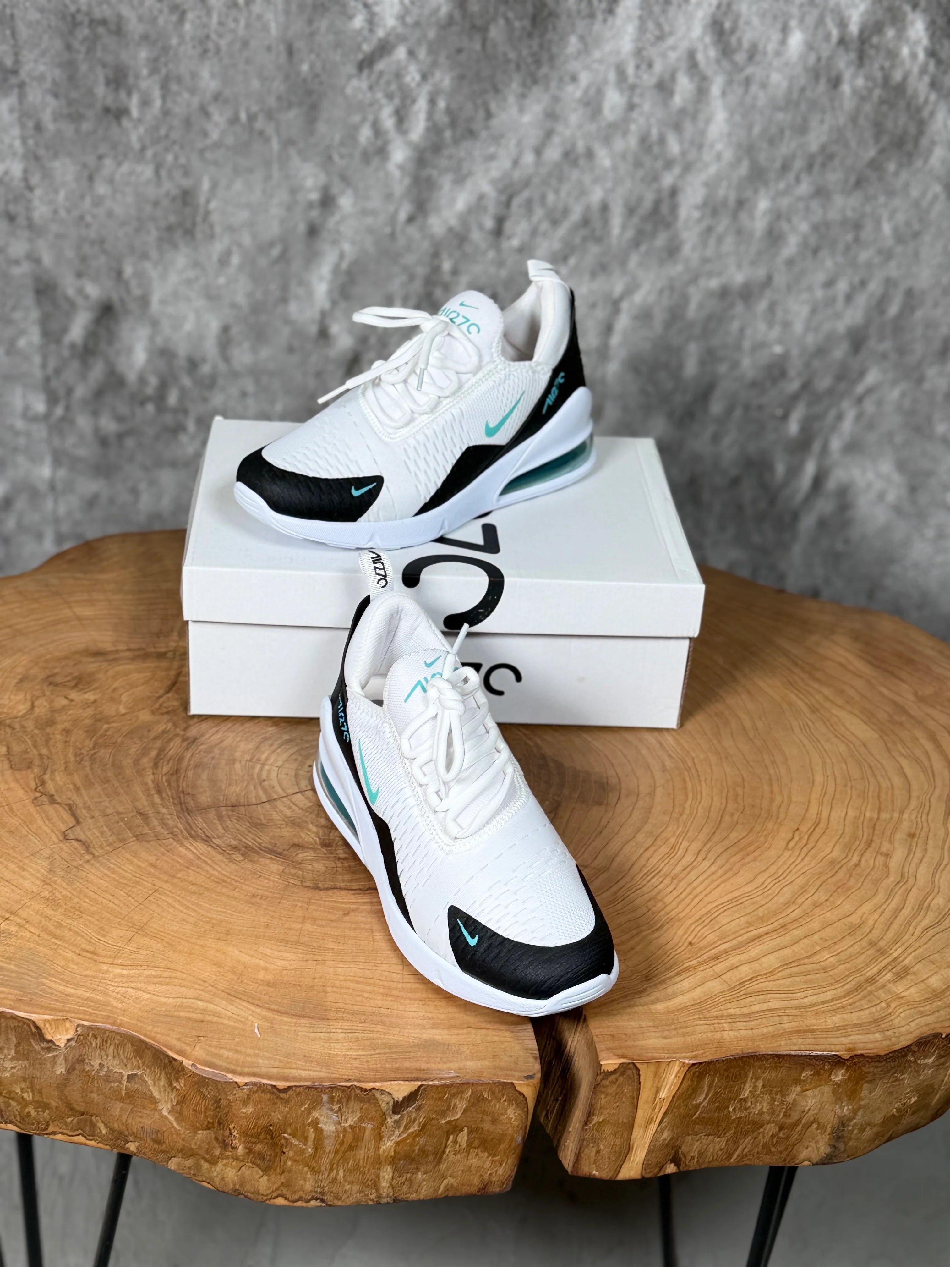 NIKE 270 MODELİ