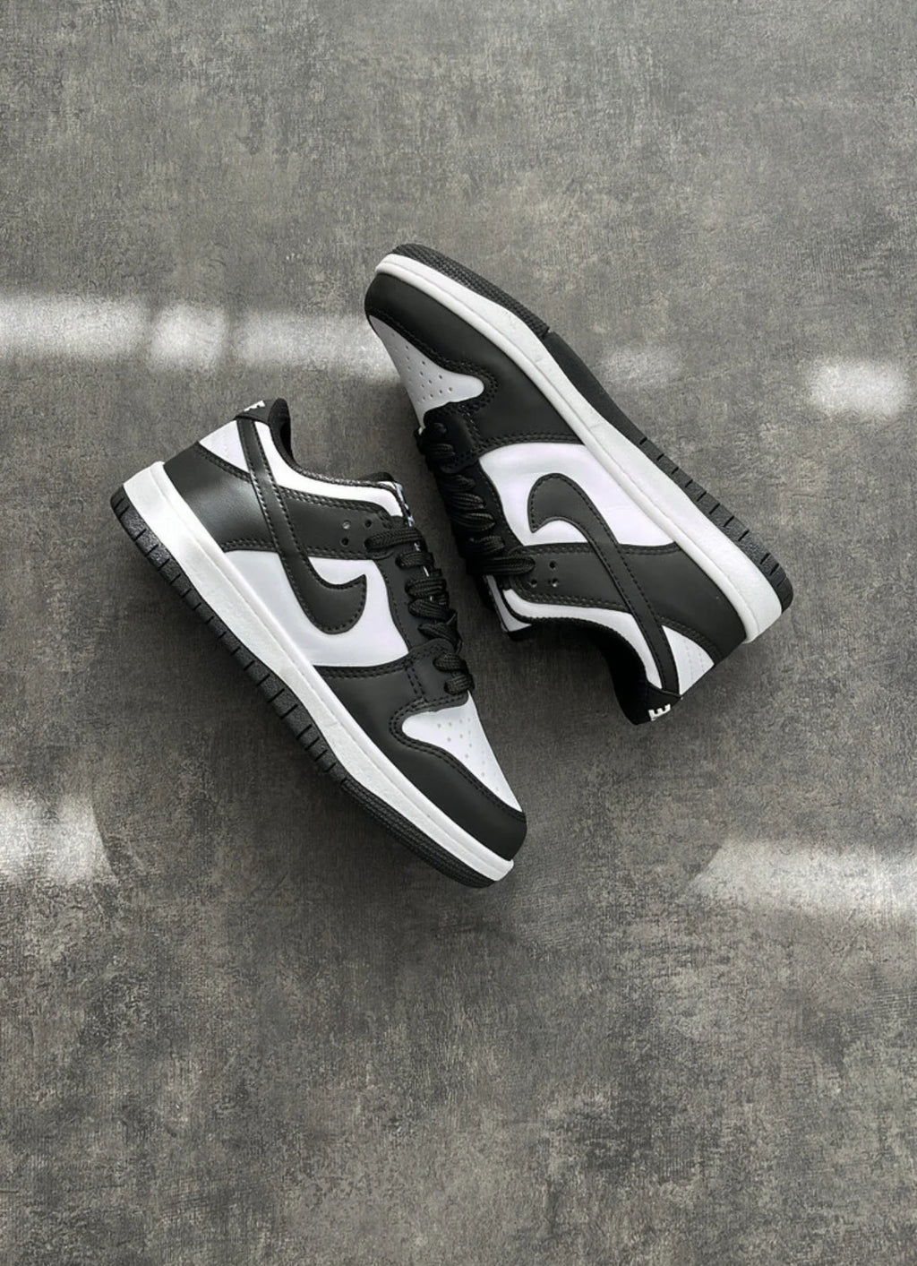 NIKE DUNK