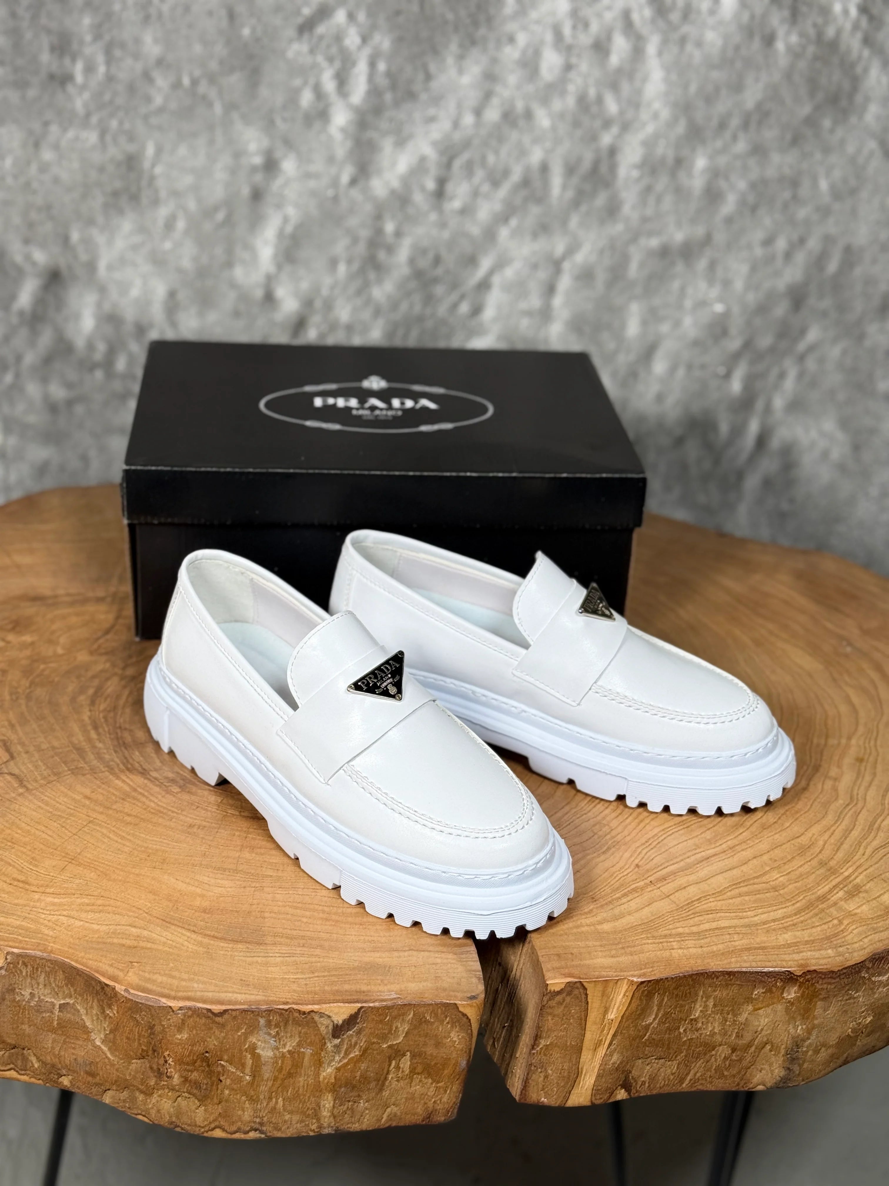 PRADA İTHAL CASUAL MODEL