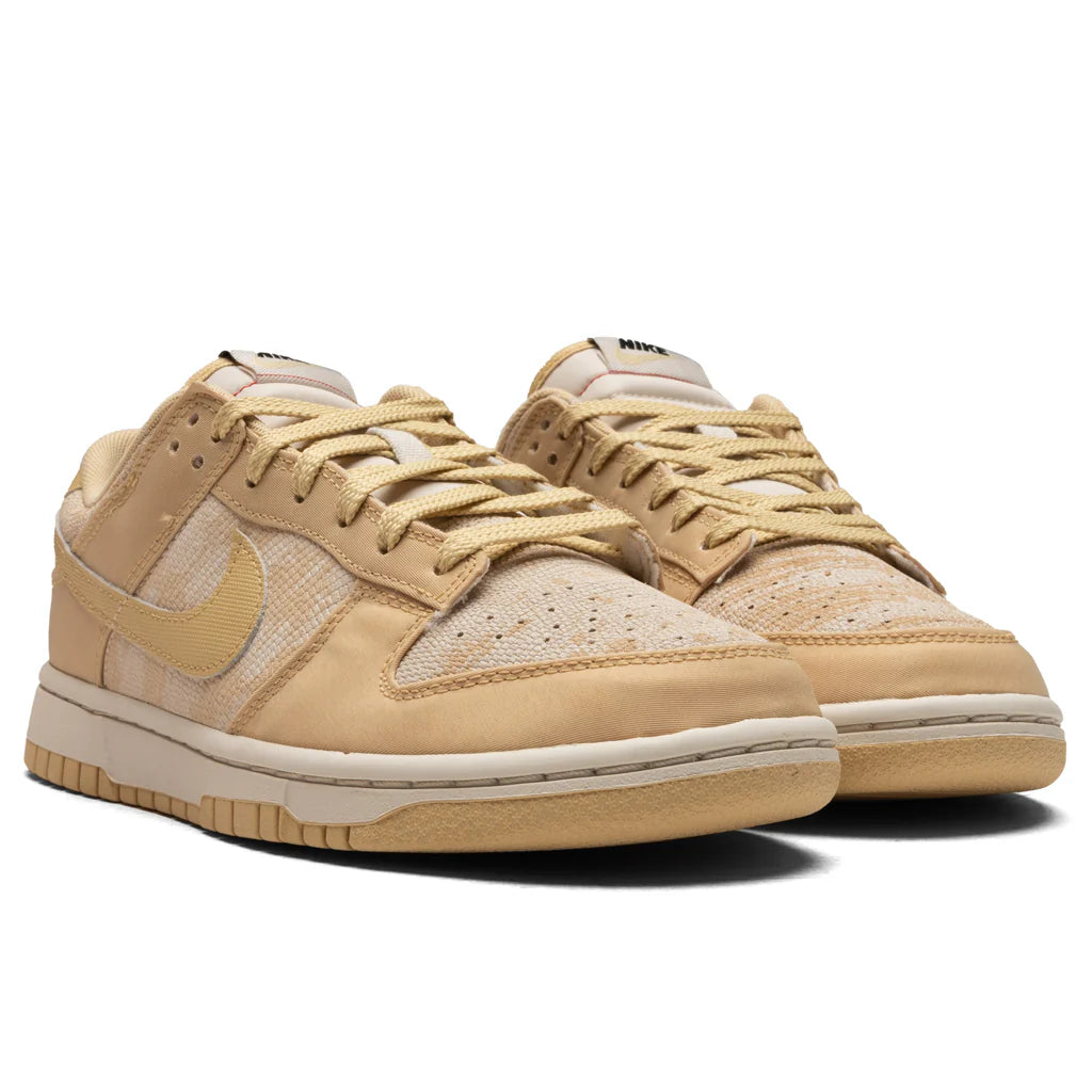 Womens Dunk Low Light Orewood Brown Sesame University Red