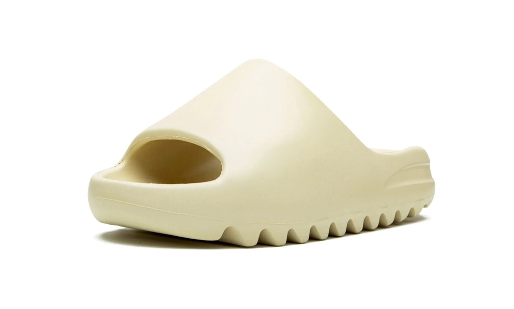 YEEZY SLIDE Bone 2022