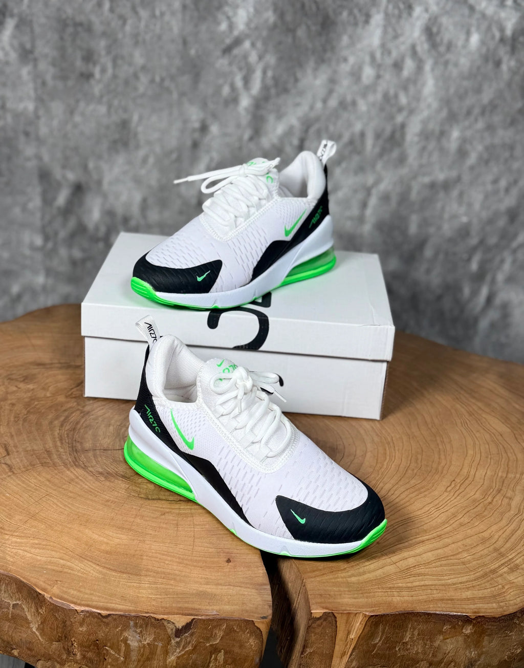 NIKE 270 MODEL