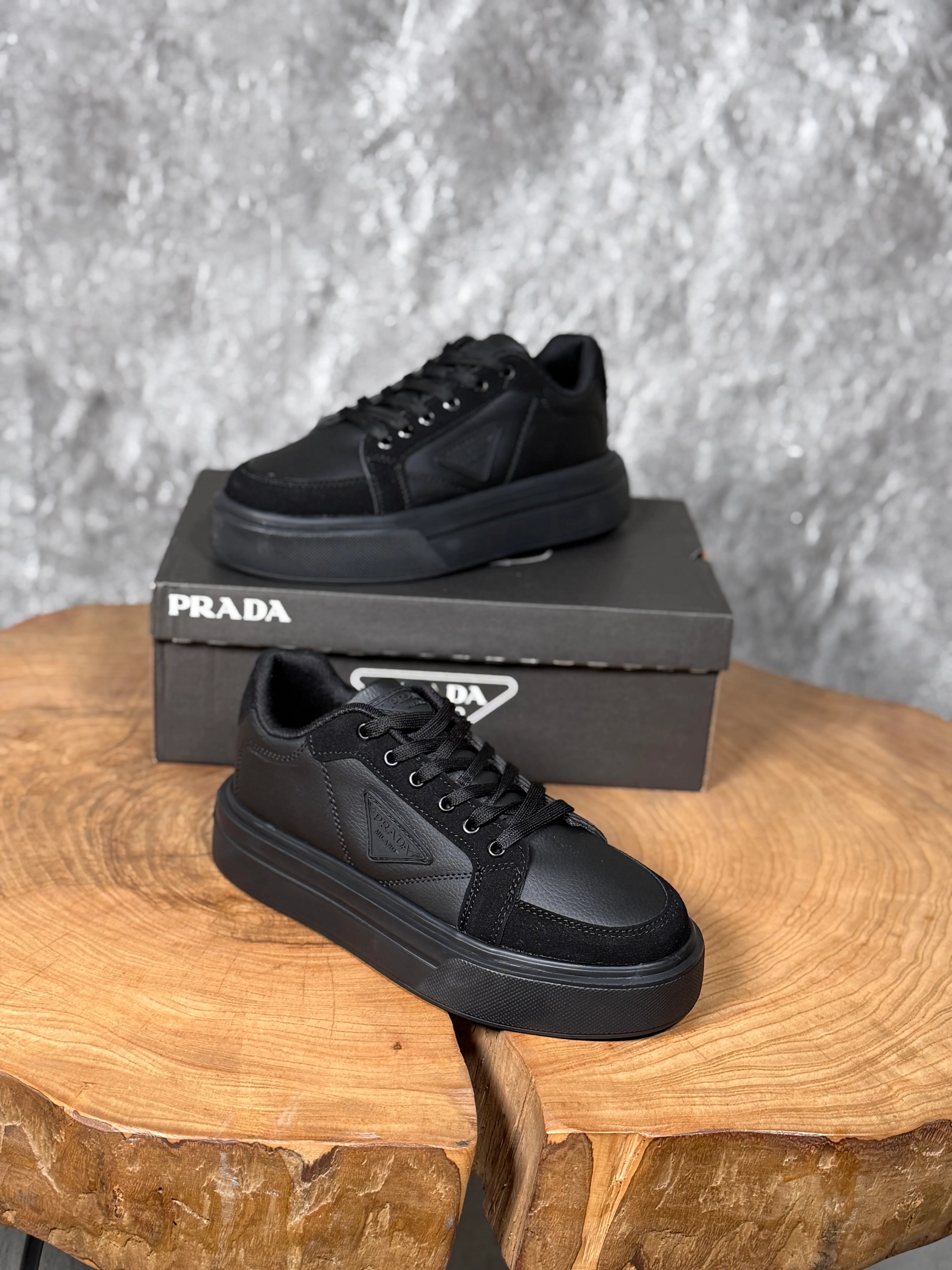 PRADA YENİ SEZON CASUAL