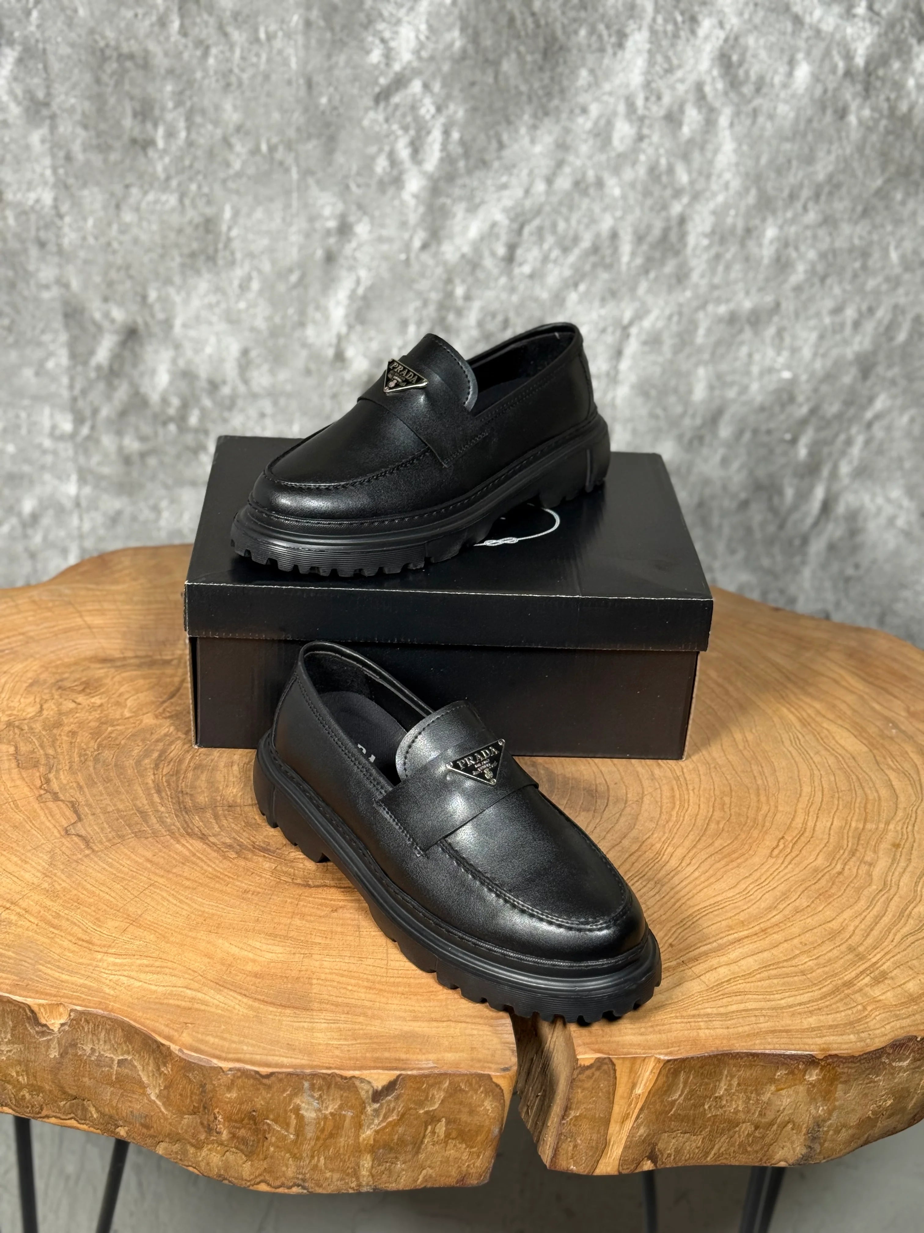 PRADA İTHAL CASUAL MODEL