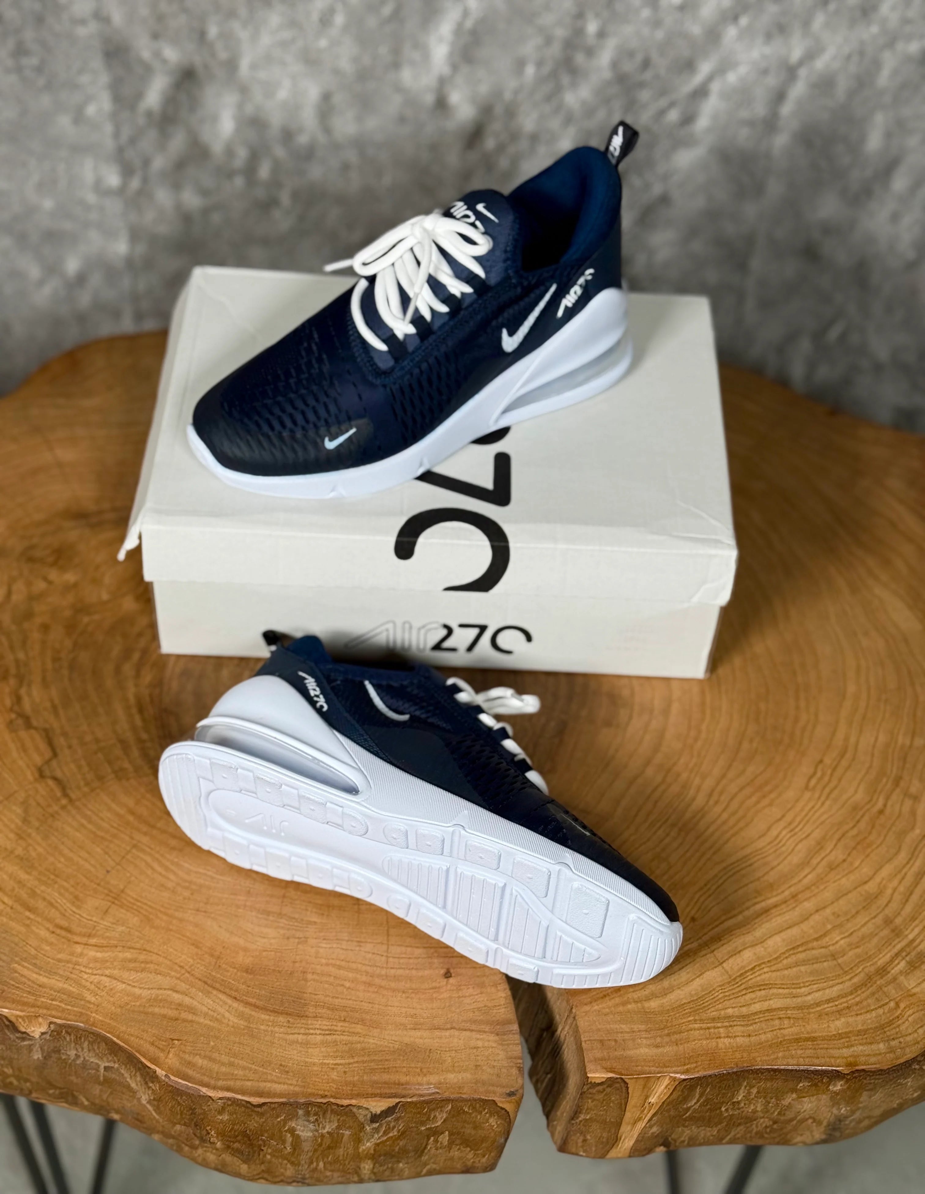 NIKE 270 MODEL