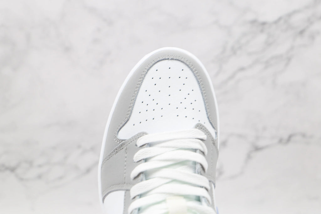 Jordan 1 Mid Wolf Grey Aluminum