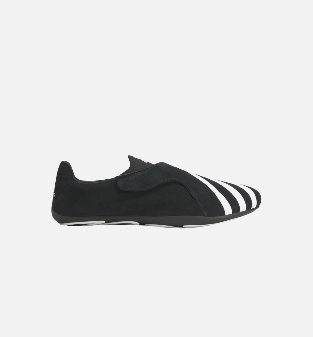 Pharrell Williams Yoga Vario Flat Earther Mens Lifestyle Shoe Core Black Cloud White Core Black