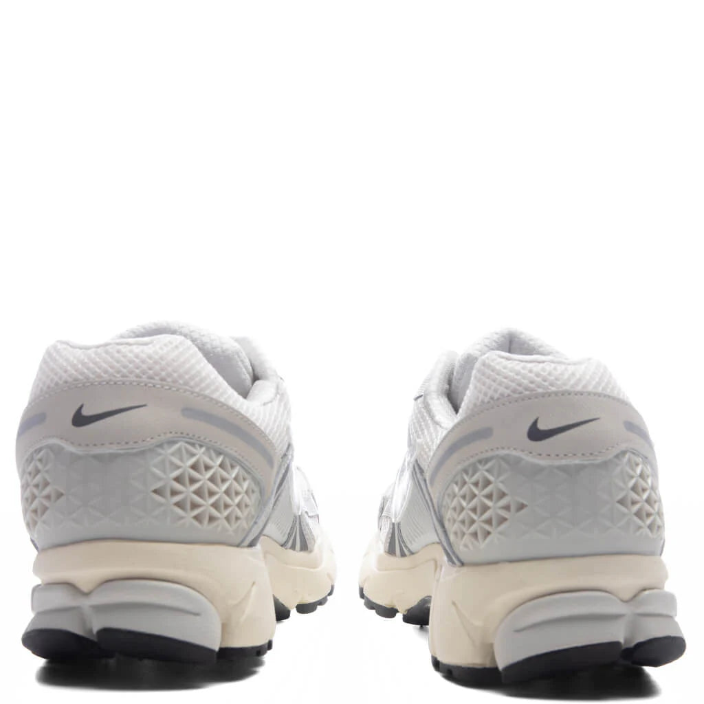 Zoom Vomero 5 SE Platinum Tint Photon Dust Cashmere