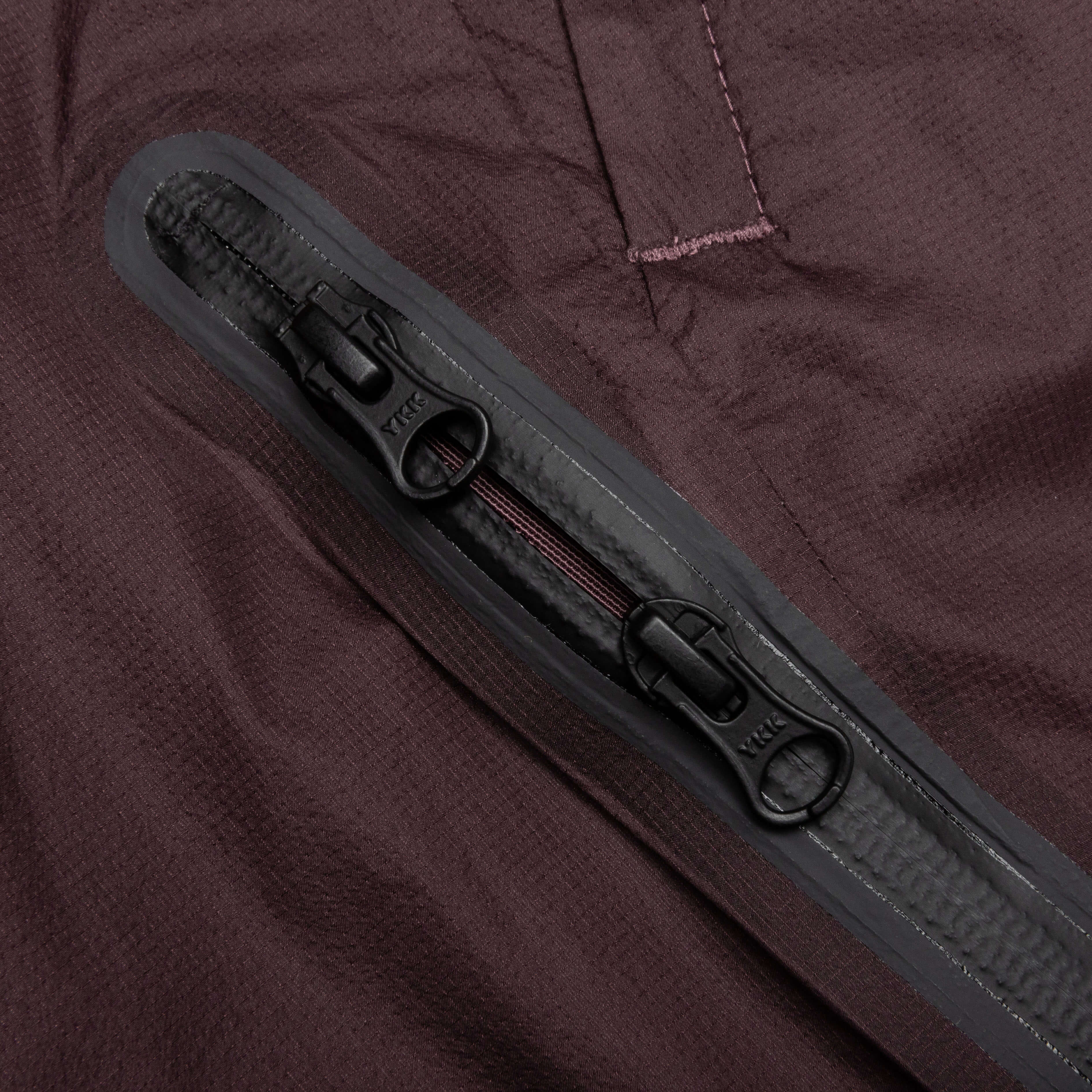 NRG Nocta Track Pant DR Dark Wine Black