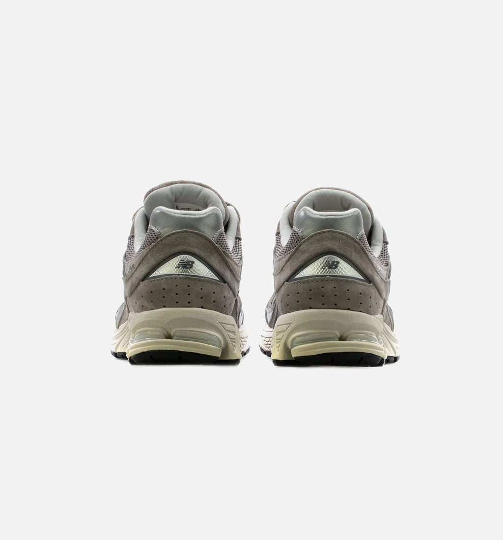 2002R Mens Lifestyle Shoe Grey White Free Shipping