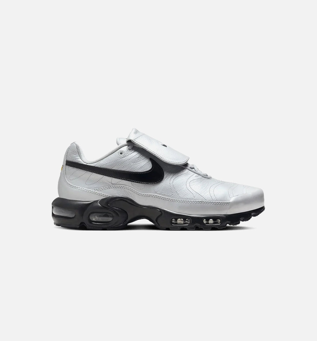 Air Max Plus TNPO Wolf Grey Mens Lifestyle Shoe Wolf Grey Metallic Silver Black