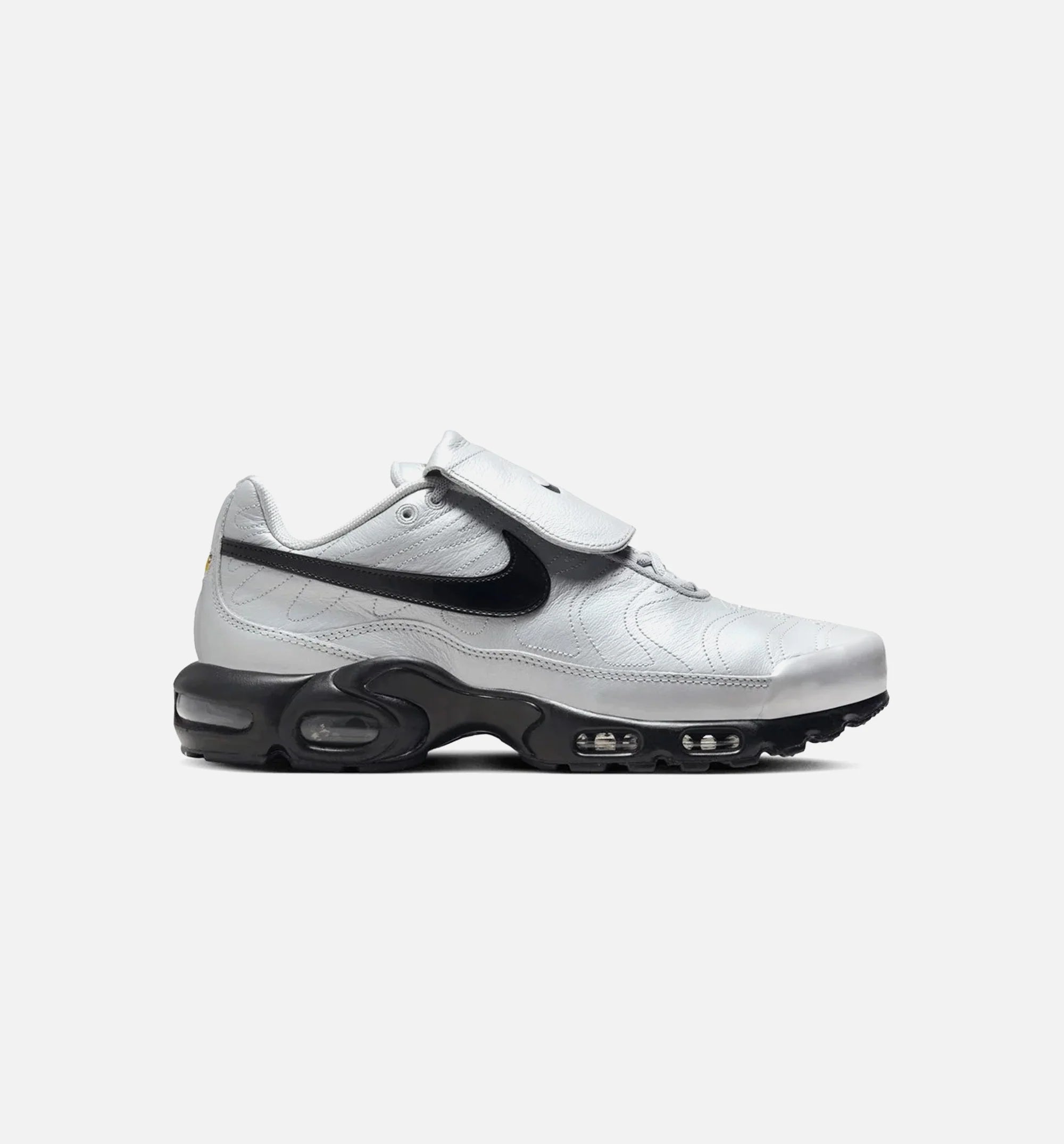 Air Max Plus TNPO Wolf Grey Mens Lifestyle Shoe Wolf Grey Metallic Silver Black