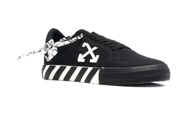 Off White Vulc Low Black White Arrow
