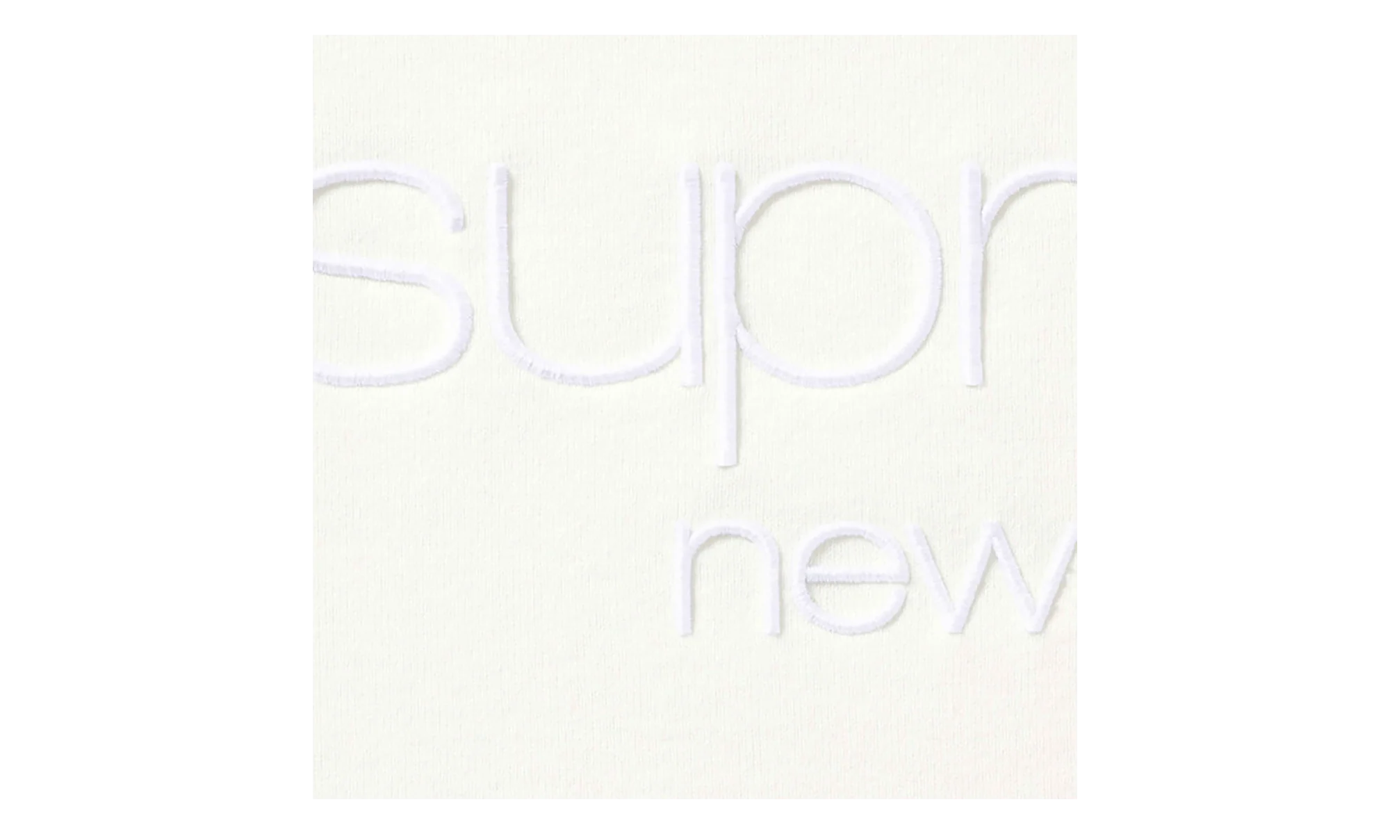 Classic Logo Hooded Sweatshirt "SS26- White" SU27105