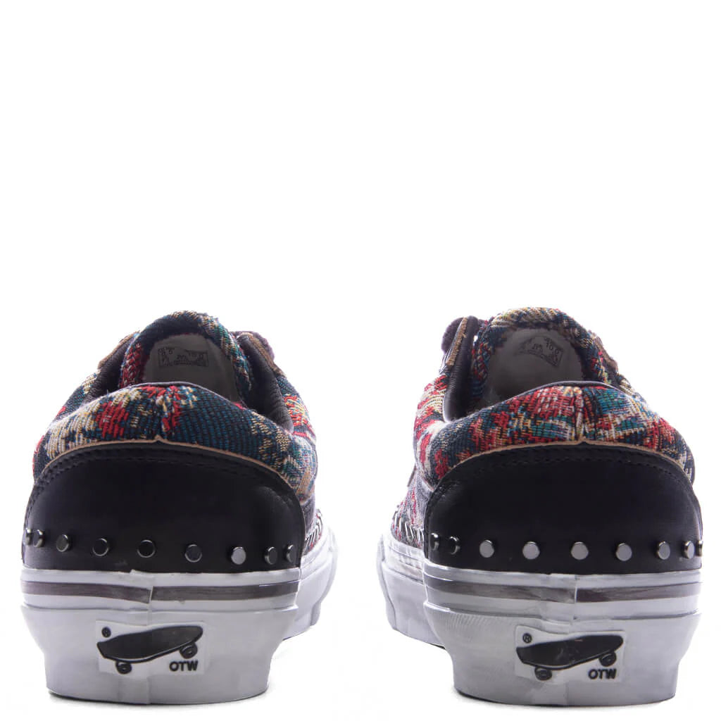 OTW Old Skool 36 Vibram Floral Rivets Black