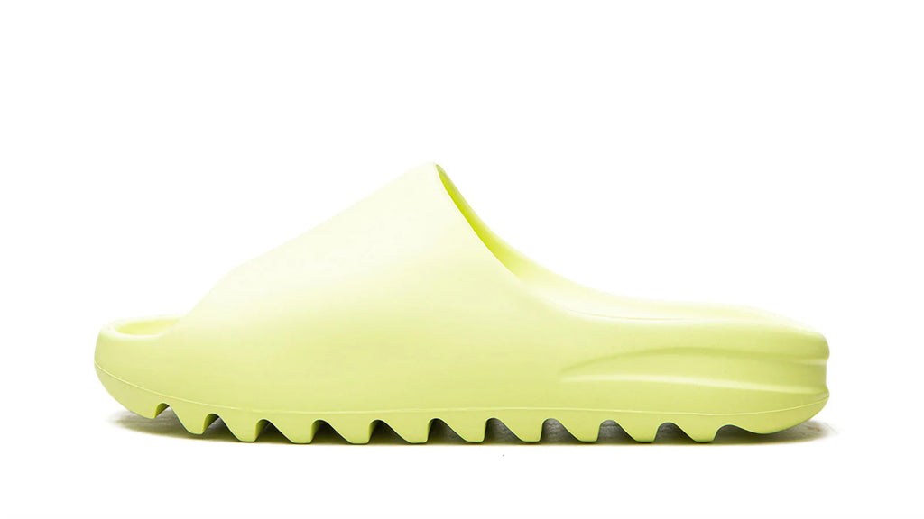 YEEZY SLIDE Glow