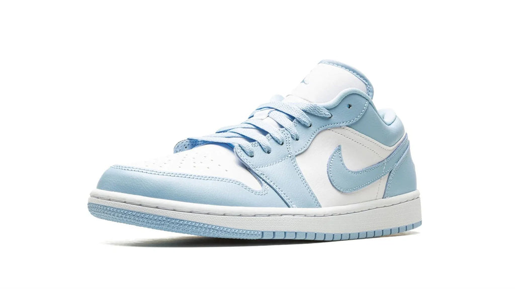 AIR JORDAN 1 LOW WMNS Ice Blue