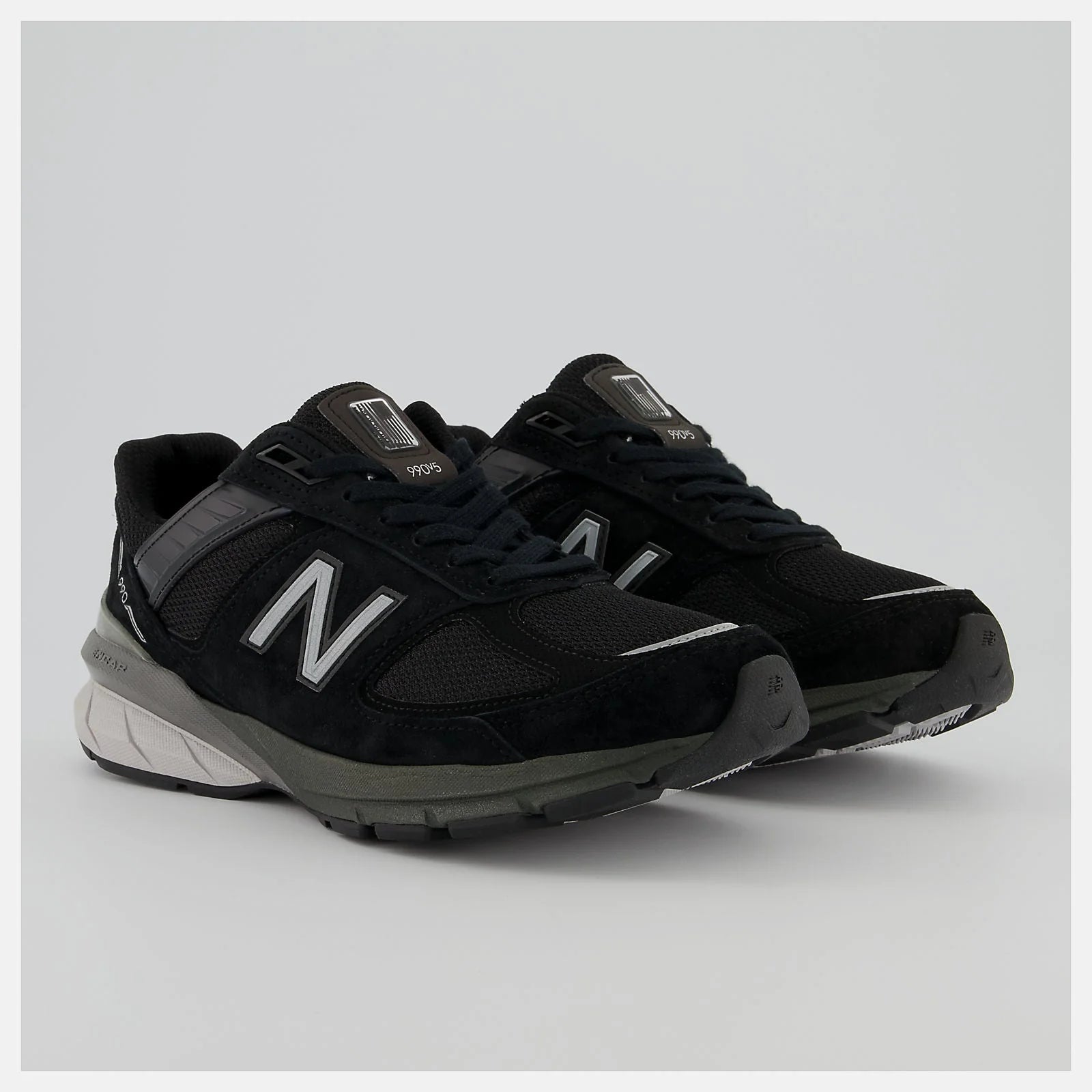 Women's 990v5