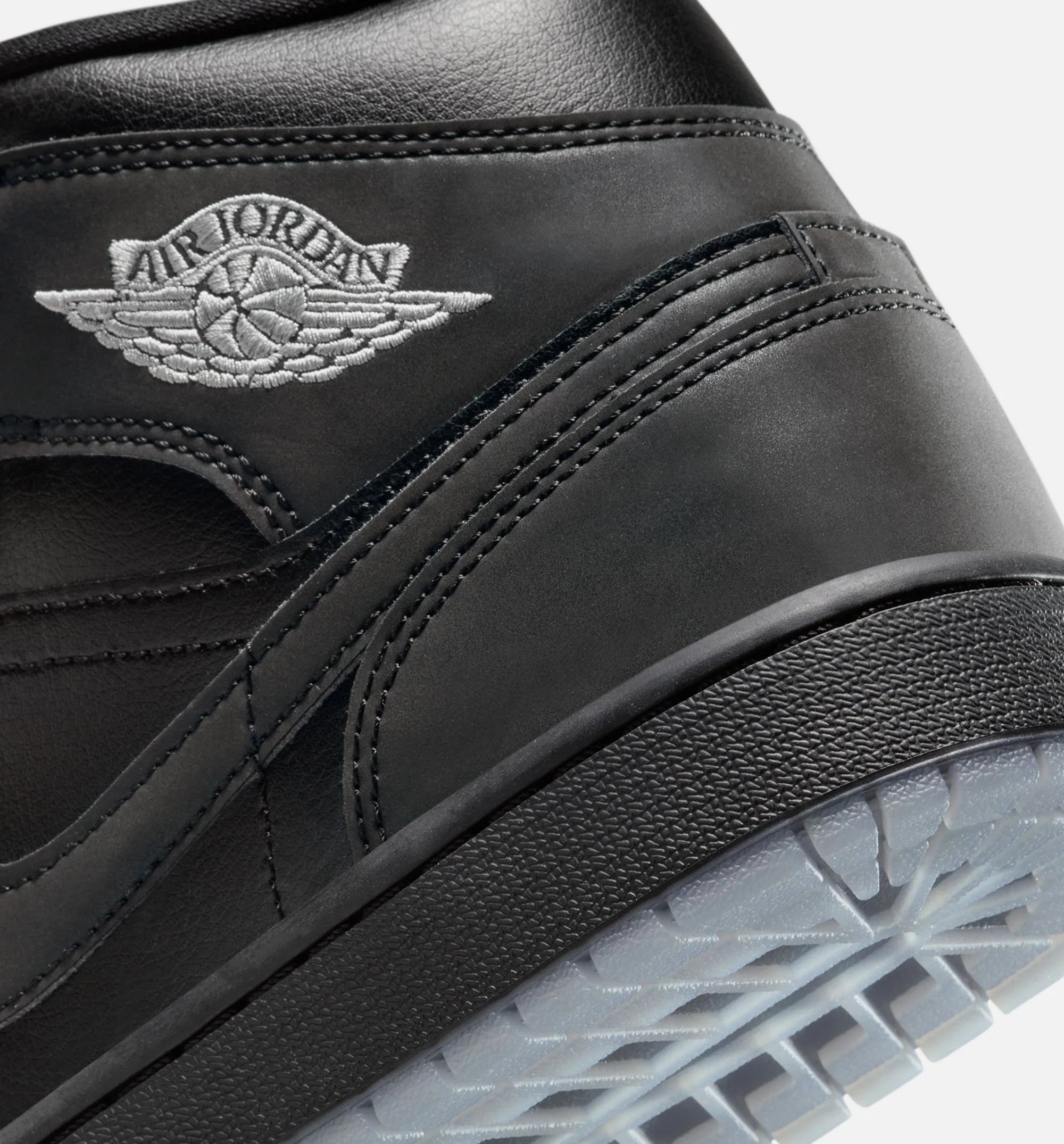 Air Jordan 1 Mid SE Mens Lifestyle Shoe Black Grey