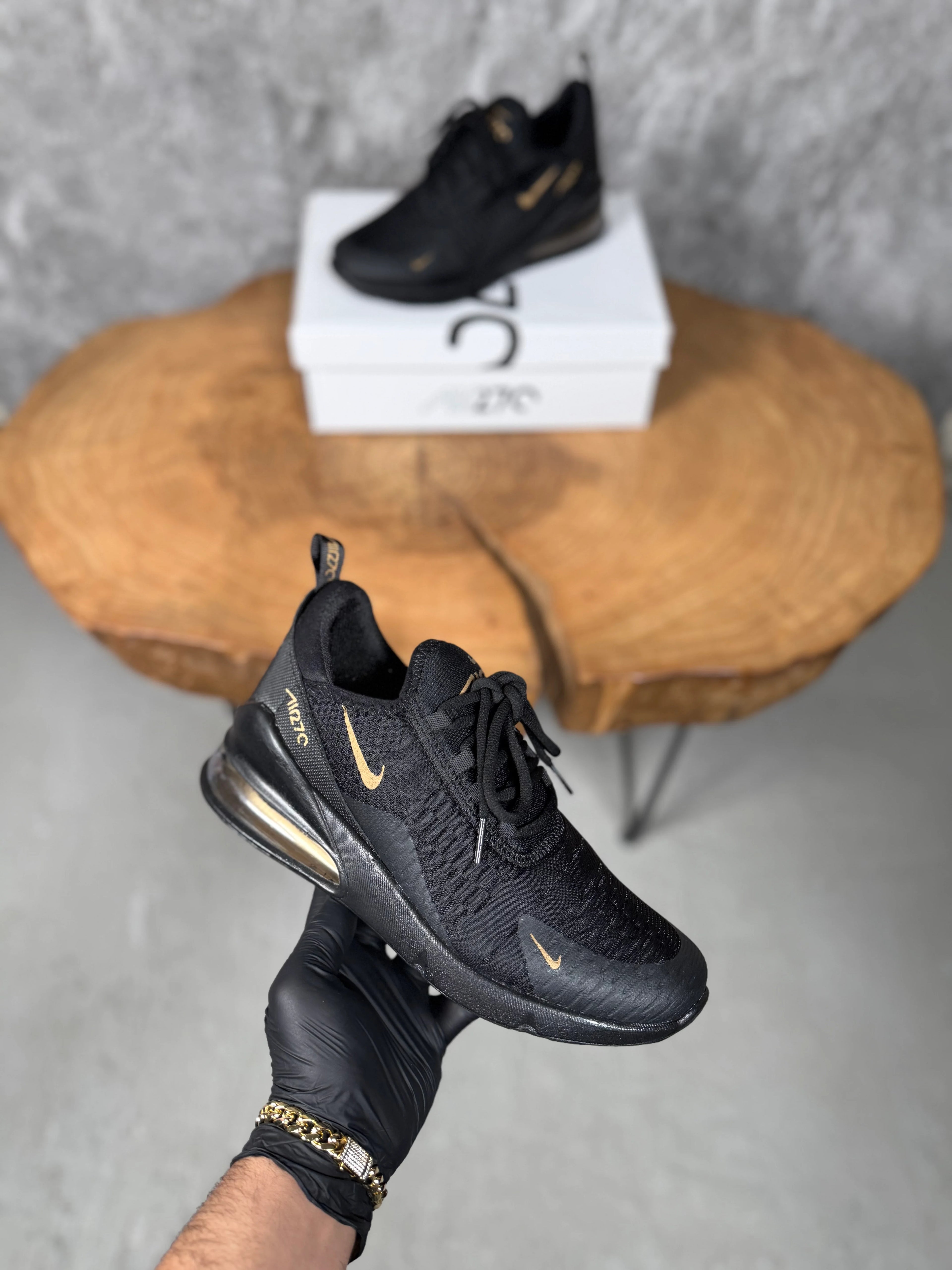 NIKE 270 MODELİ