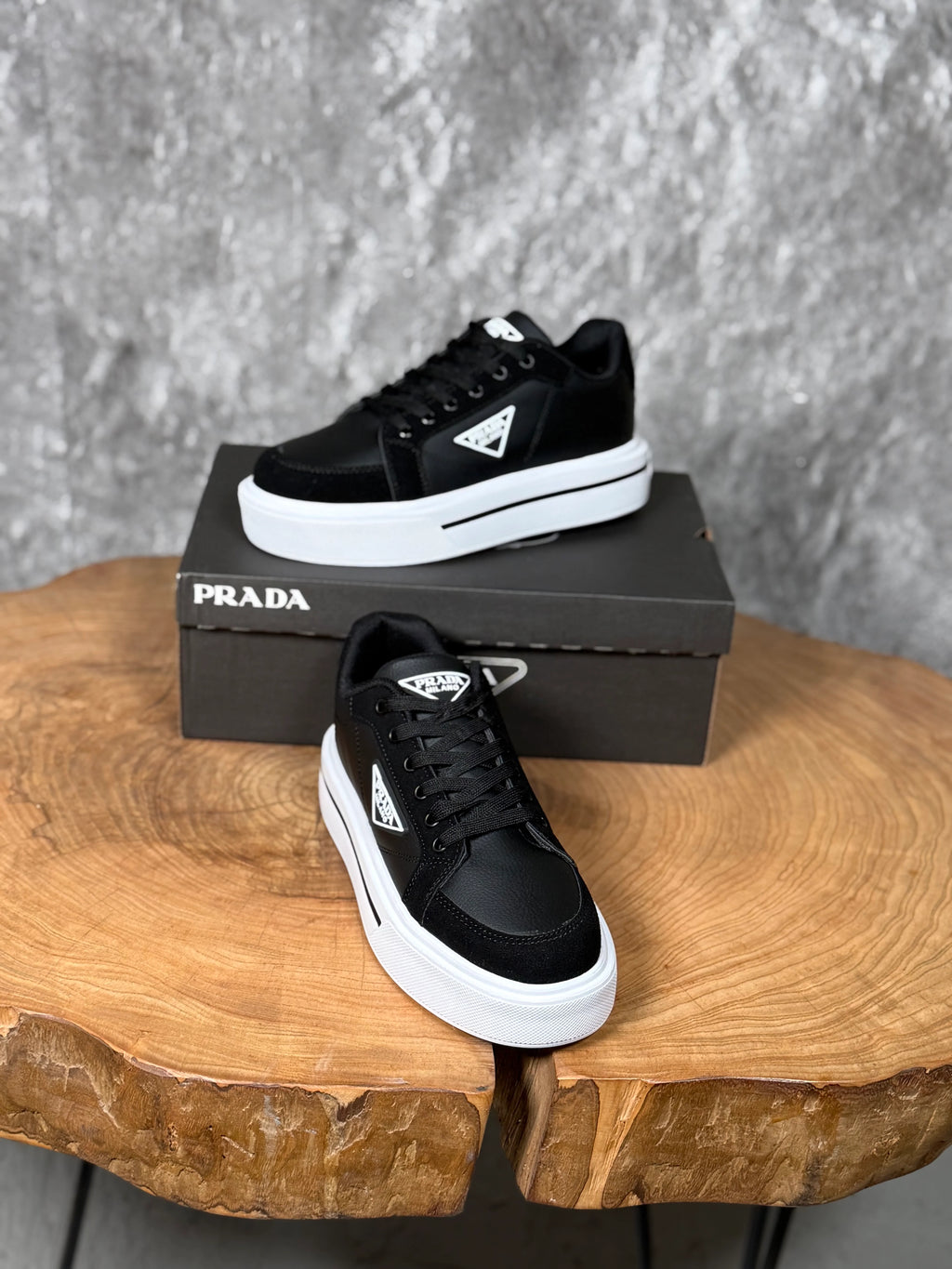 PRADA YENİ SEZON CASUAL