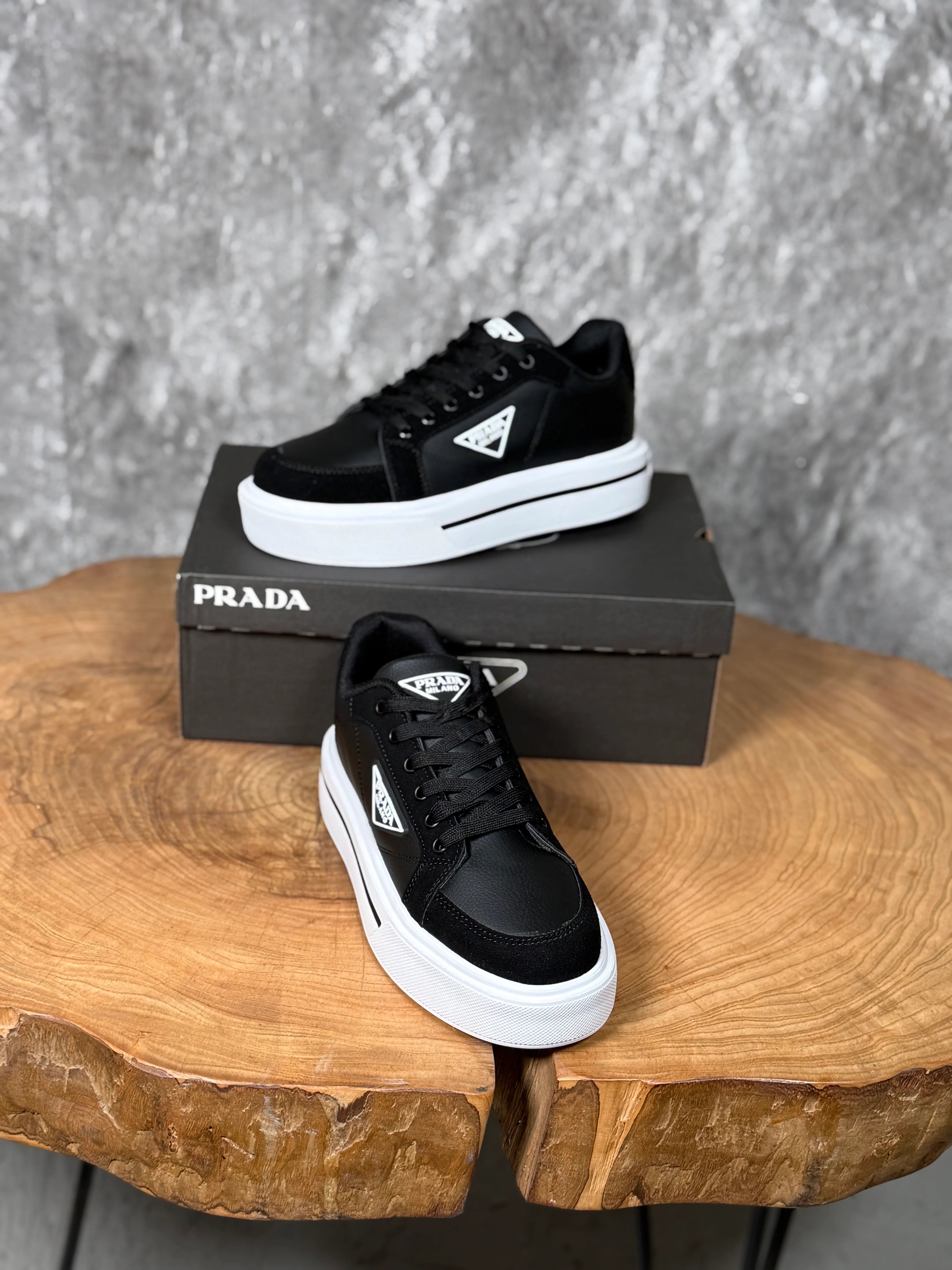 PRADA YENİ SEZON CASUAL