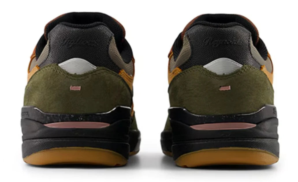 New Balance x Mike Gigliotti 933 Reynolds True Brown Candy Pink