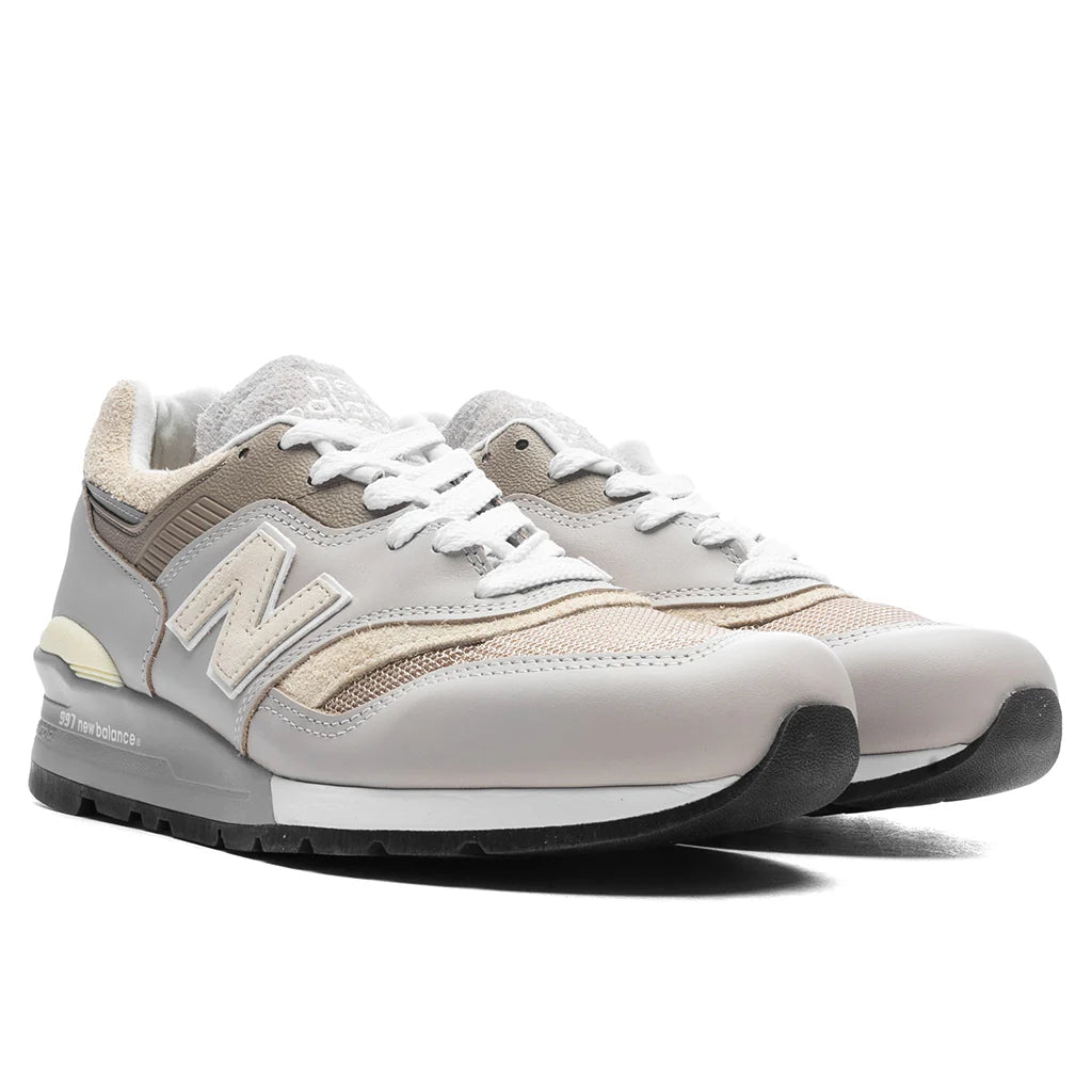Made in USA 997 Moonrock Driftwood