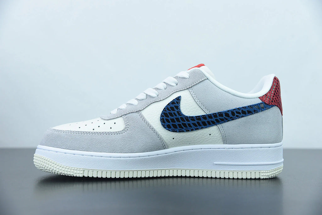Nike Air Force 1 Low SP Undefeated 5 On It Dunk vs AF1