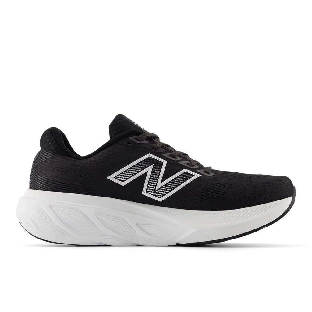 Men's Fresh Foam X 880v15 in Black with NB 103 White and Reflection