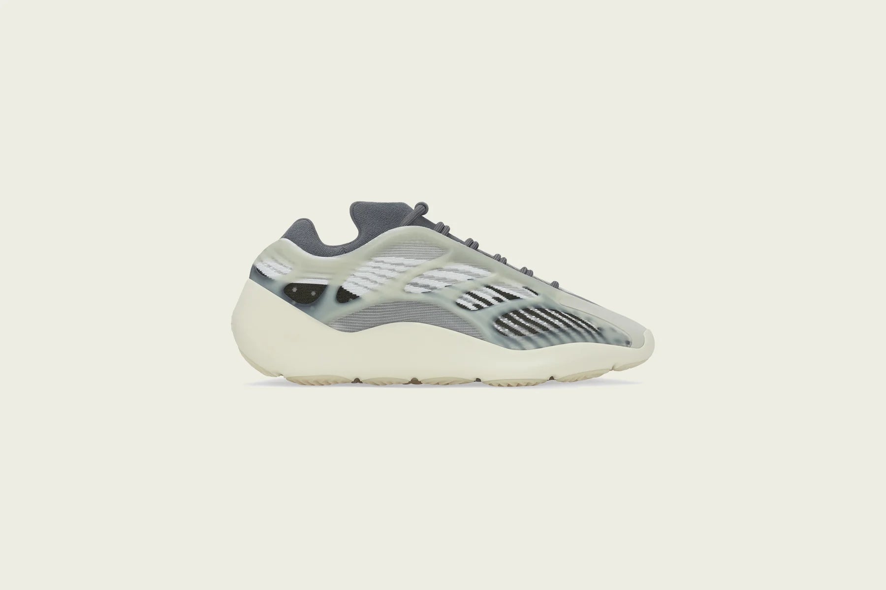 700 V3 Faded Salt