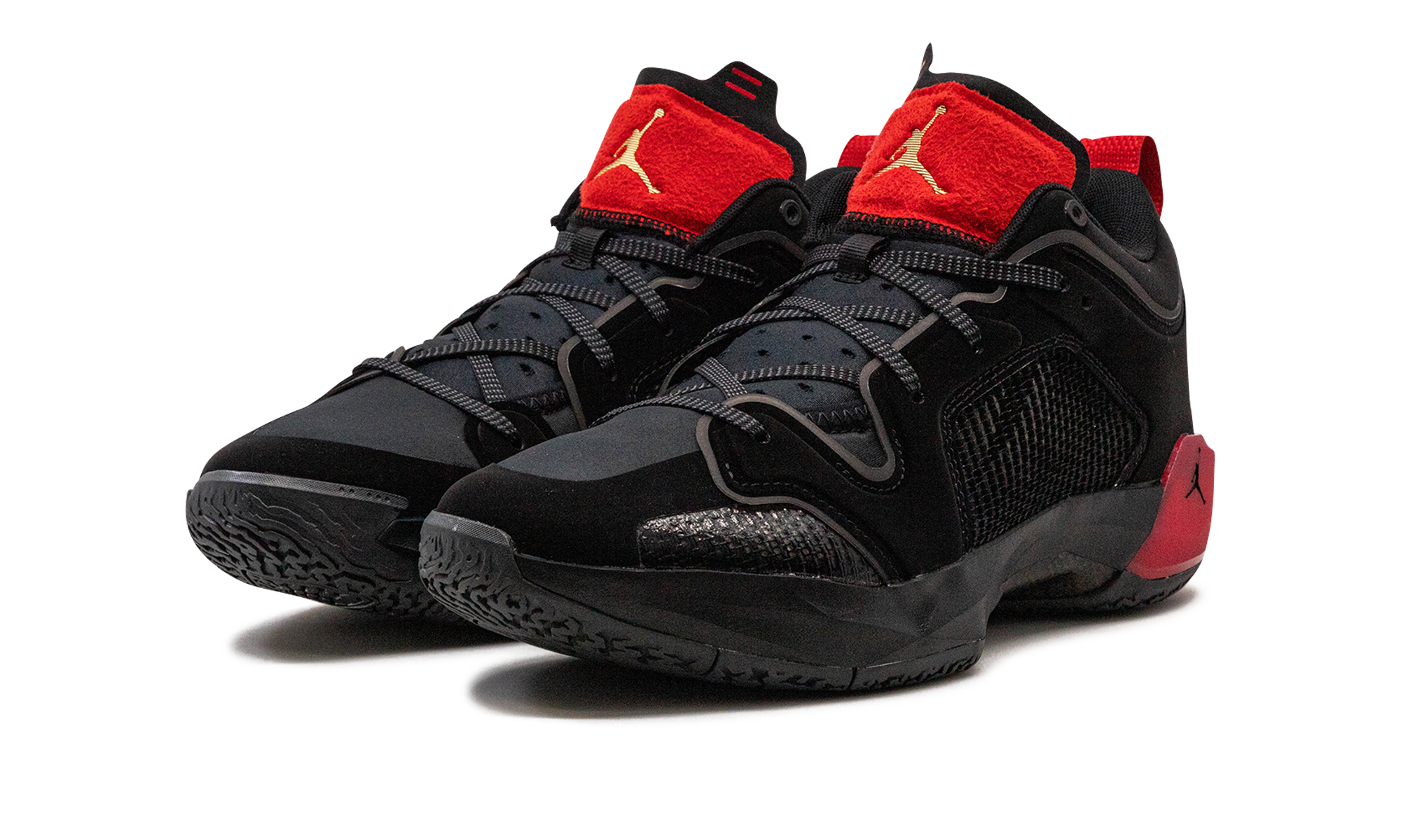37 Low "Bred" DQ4122 007
