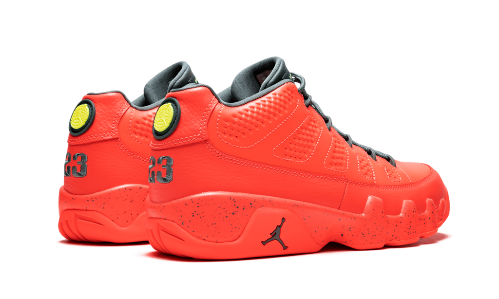 9 Retro Low "Bright Mango"