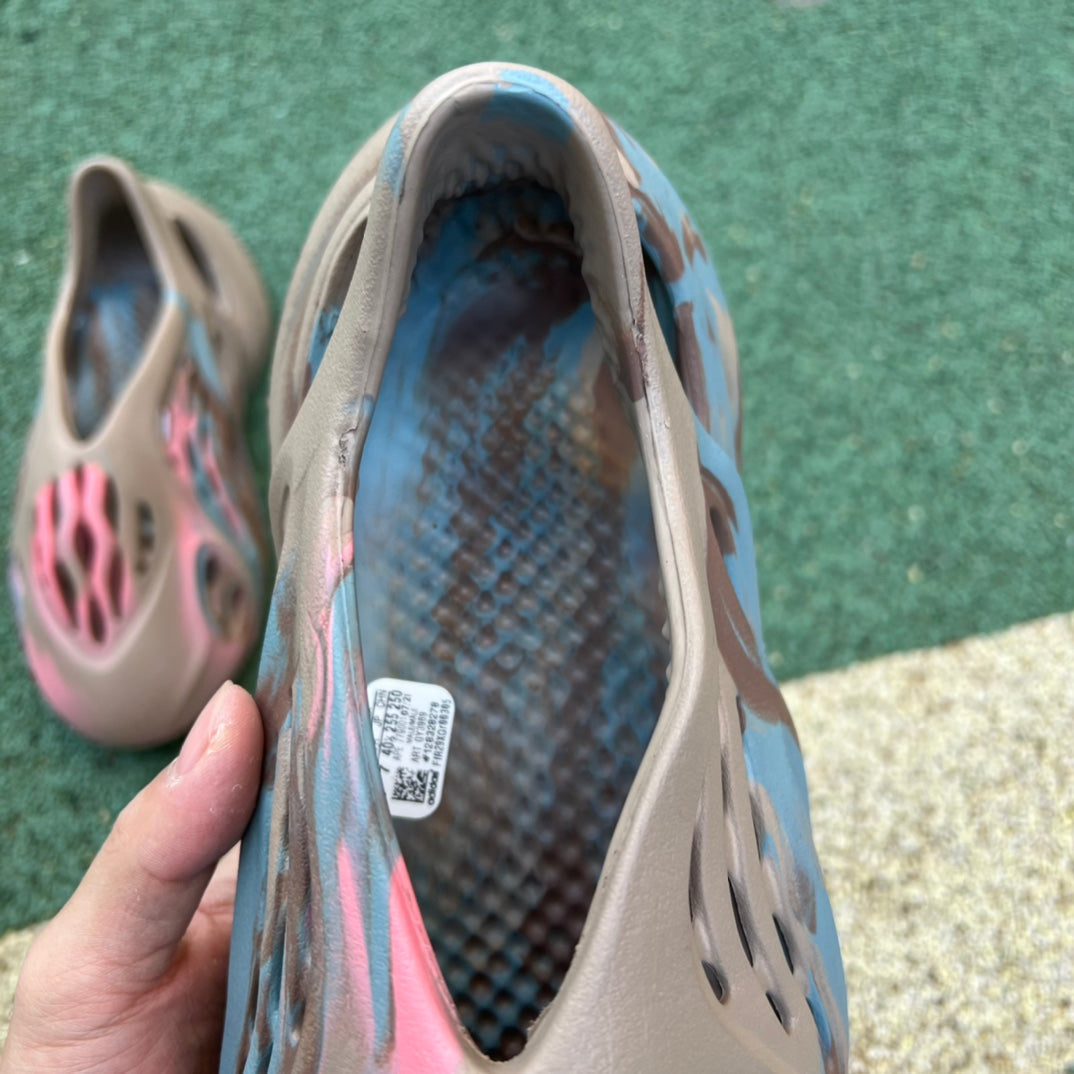 Foam RNNR MX Sand Grey