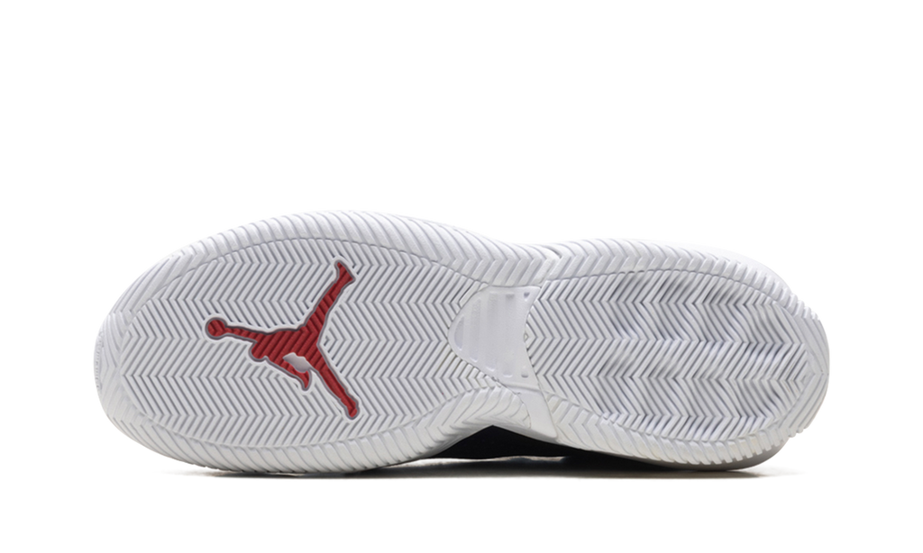 Stay Loyal 2 "WHITE BLACK RED" DQ8401 061